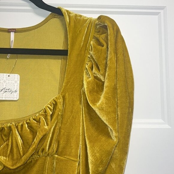 Free People X REVOLVE Hold Me velvet Top In Yellow size Medium - Picture 4 of 12